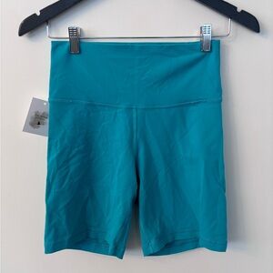 TNAction Teal Women's Shorts Sz Medium